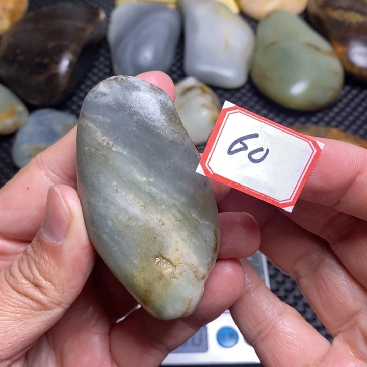 未镶嵌和田玉把件60