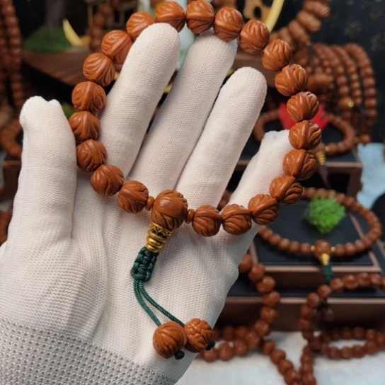 吊坠桃核千*13光头强手持