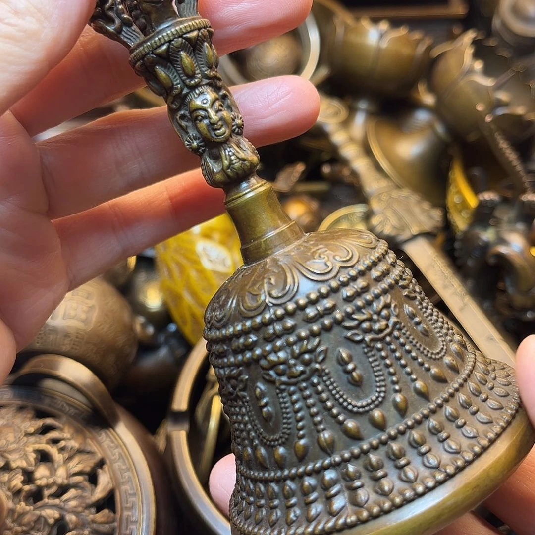 精美铜器工艺品等