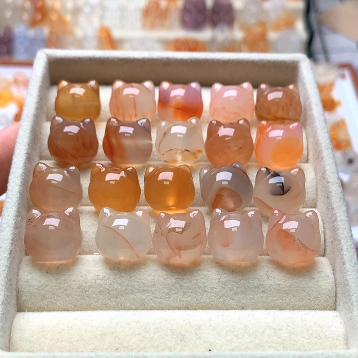 玛瑙/玉髓未镶嵌玛瑙龙纹猫头