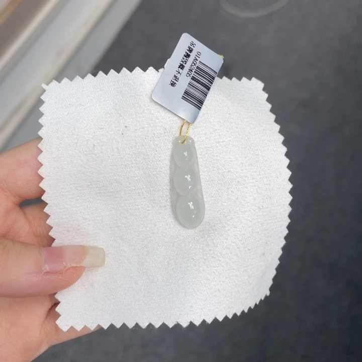 颈饰未镶嵌翡翠福豆