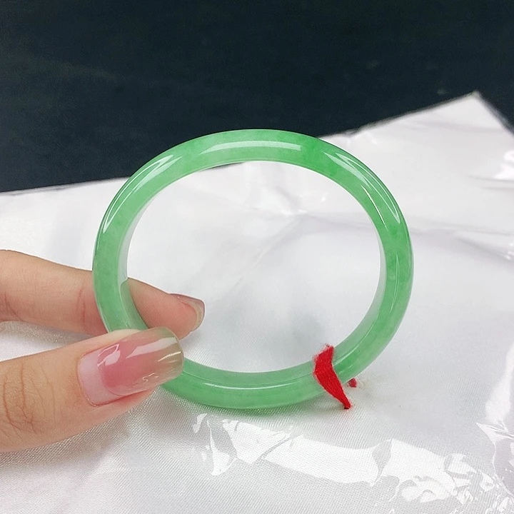 翡翠未镶嵌手镯圈54，50103