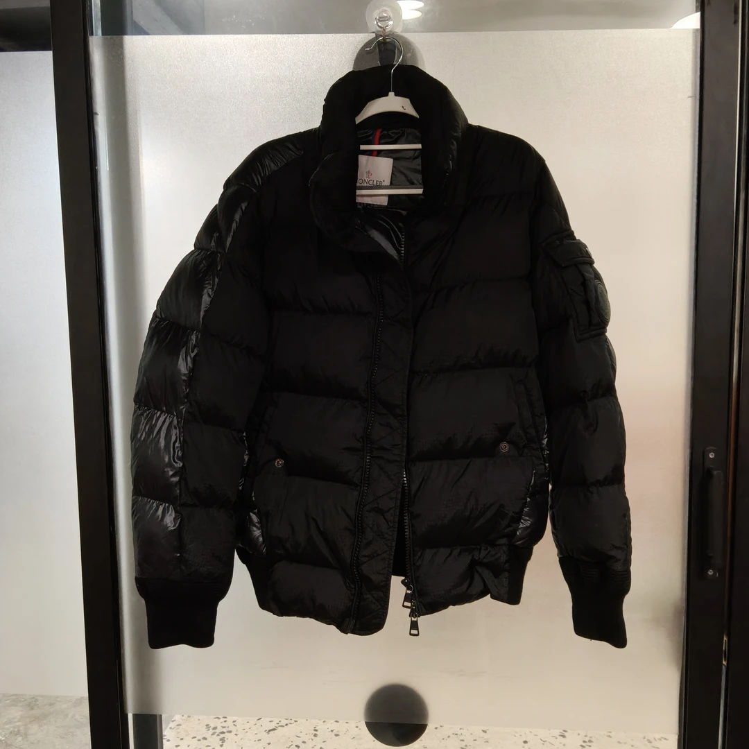 95新 MONCLER 羽绒服1码黑色/250826LDRXH07
