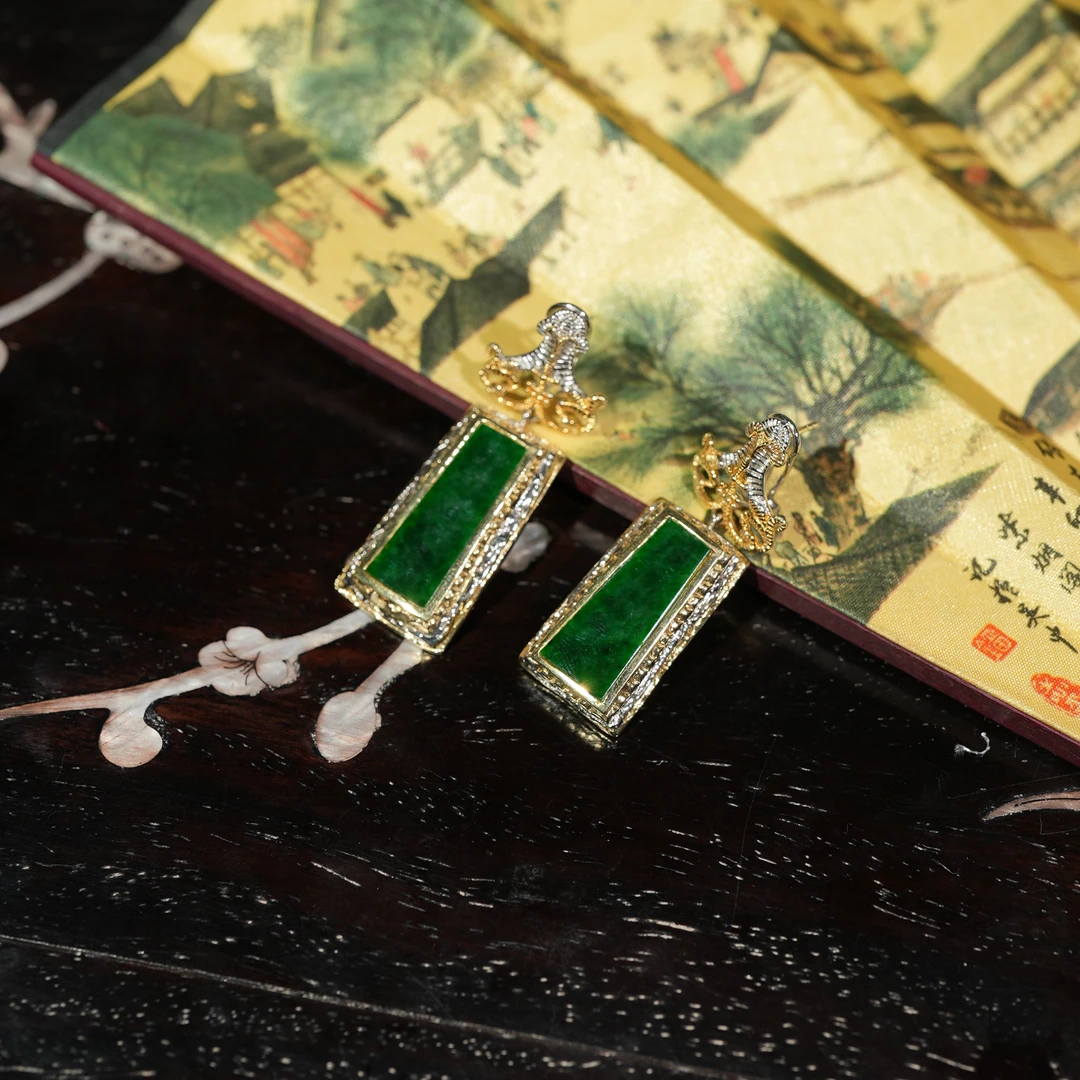 1.12香港王老板-翡翠a货镶嵌耳饰o185