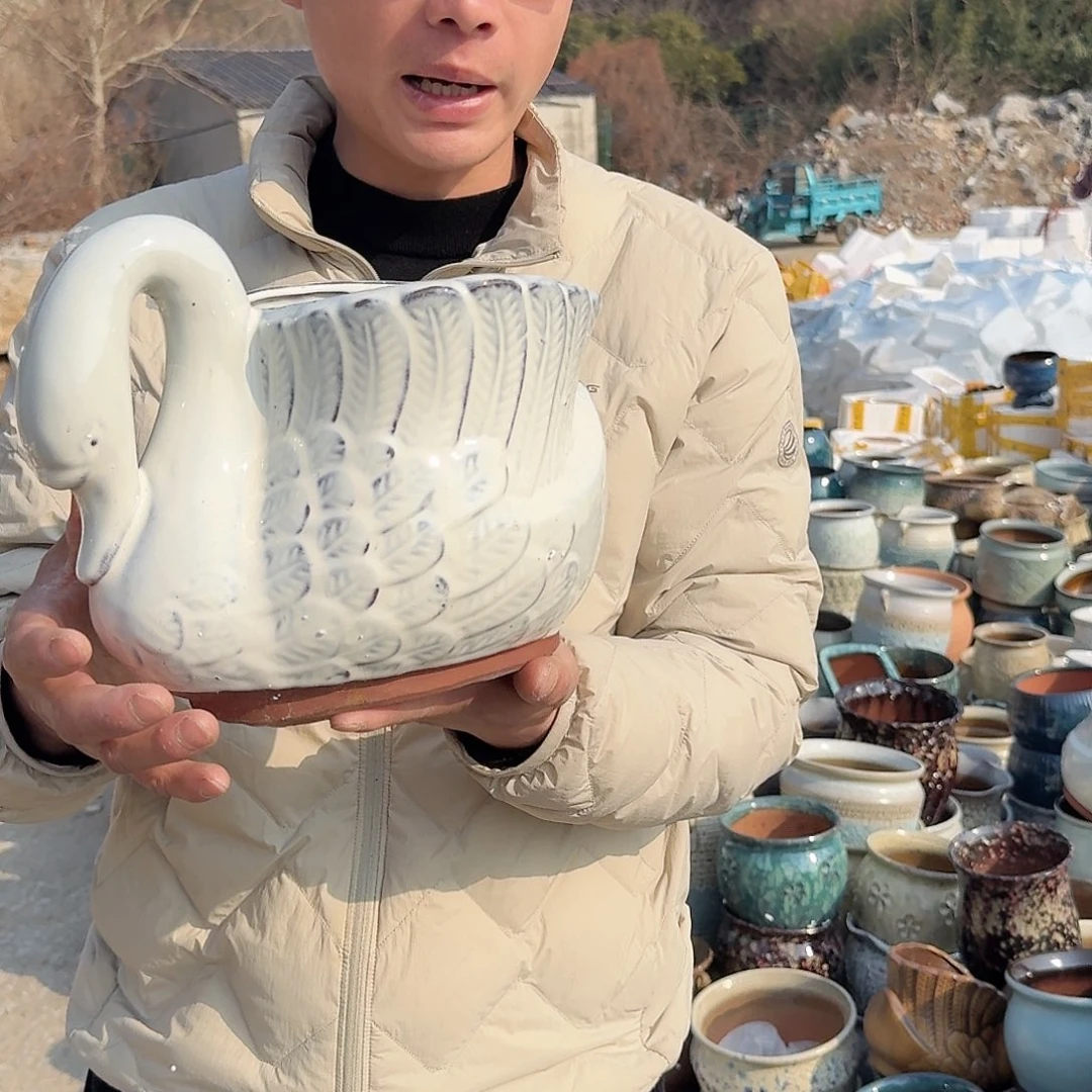 紫砂花盆鹅白色一个一个