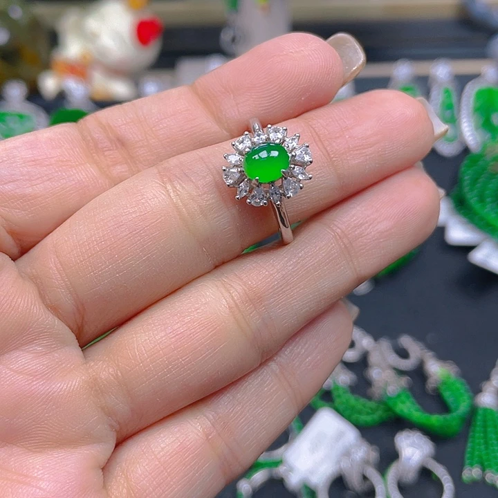 翡翠戒指未镶嵌翡翠阳绿蛋面