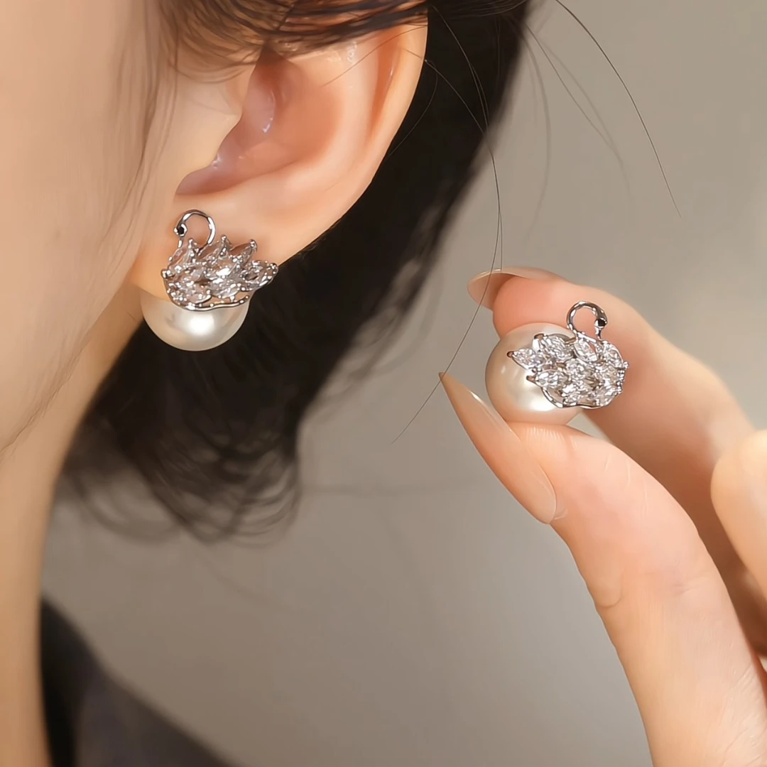 铜合金仿珍珠耳饰 小天鹅满锆贝珠耳钉 轻奢耳饰新款时尚两戴耳针