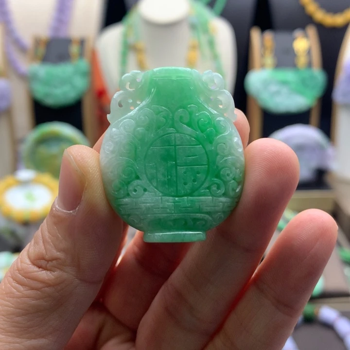 翡翠吊坠(不含链)未镶嵌