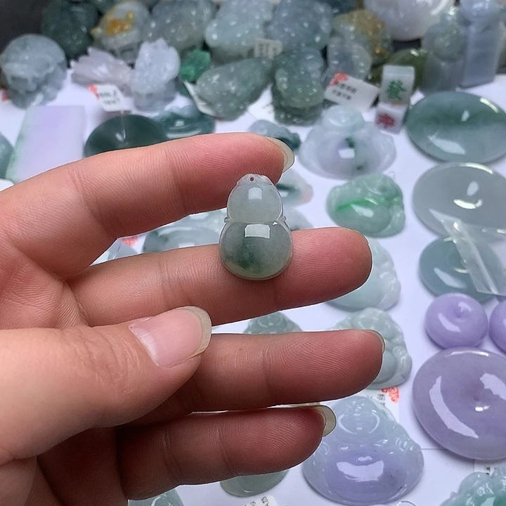 翡翠未镶嵌颈饰天然翡翠