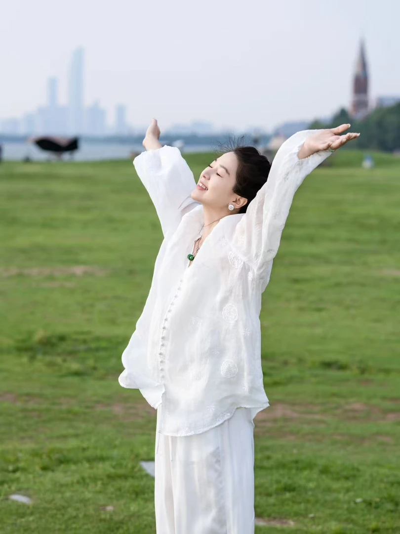 加莉新中式【白月光】工艺刺绣苎麻上衣 分码