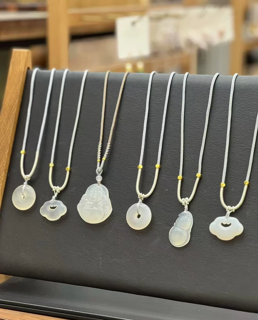 非金属亚克力项链 编绳清润冰透显白锁骨链