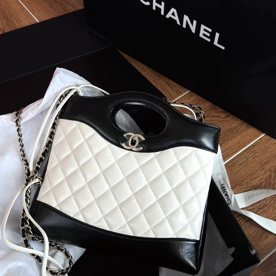 99新 Chanel/香奈儿 Chanel黑白熊猫色31bag