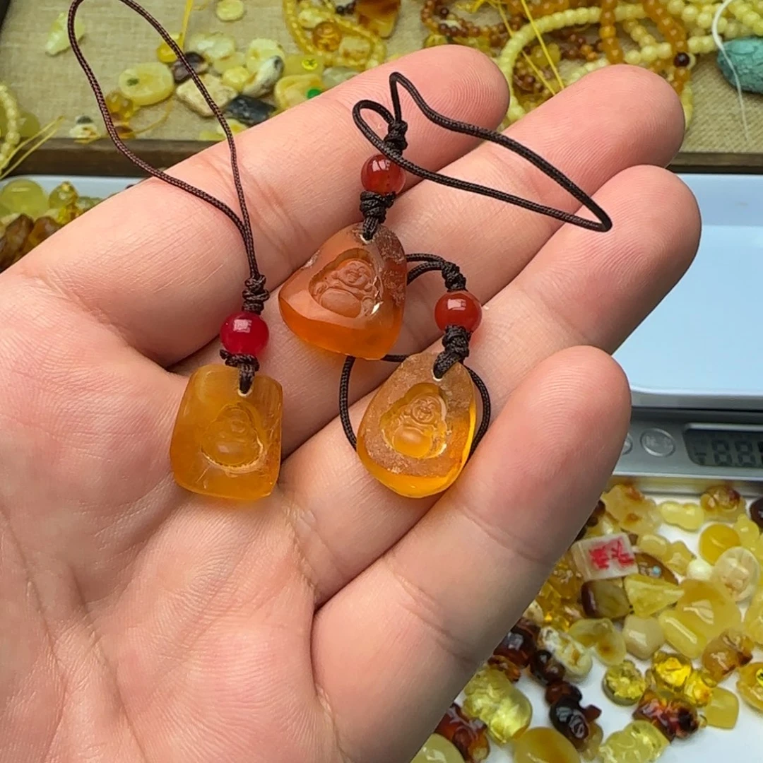 琥珀未镶嵌裸石三个