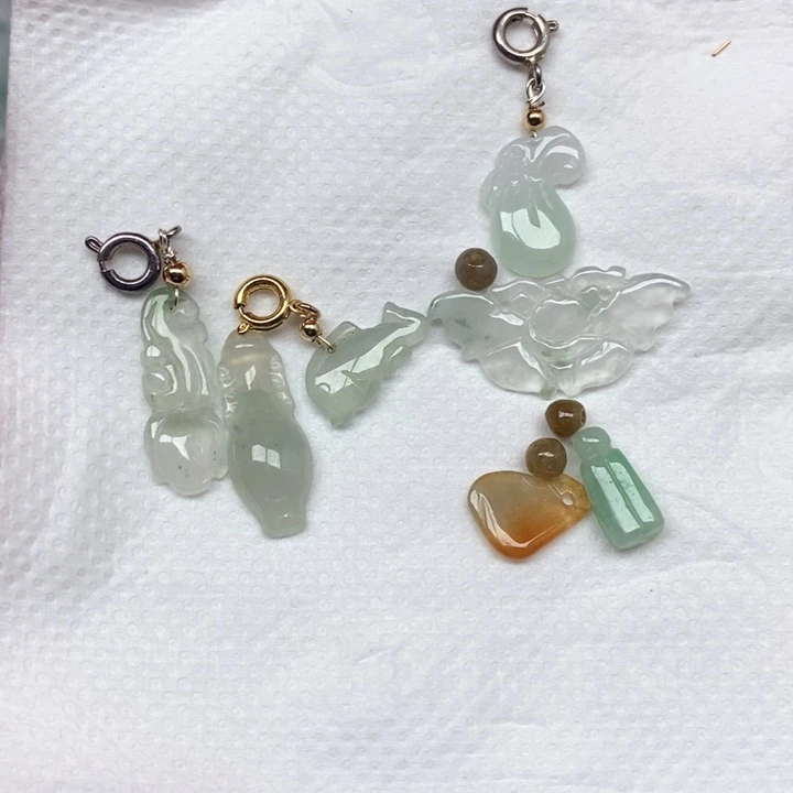 六***)翡翠未镶嵌颈饰天然缅甸翡翠