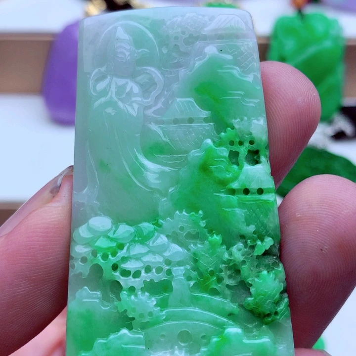 翡翠未镶嵌吊坠(不含链)