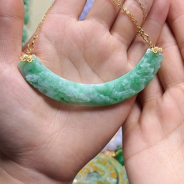 翡翠未镶嵌颈饰Z****o天然翡翠