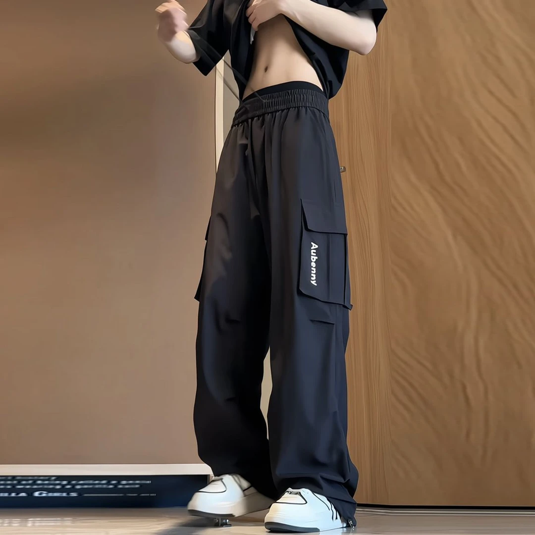 2025夏季薄款冰丝裤男款休闲裤子男士工装阔腿裤运动宽松男生穿搭