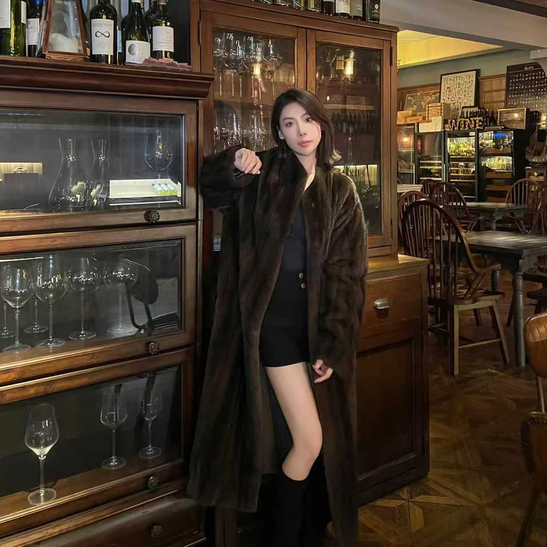 「大寒」美国AME宝嘉美哥本哈根紫金短二皇冠天鹅绒水貂外套新品