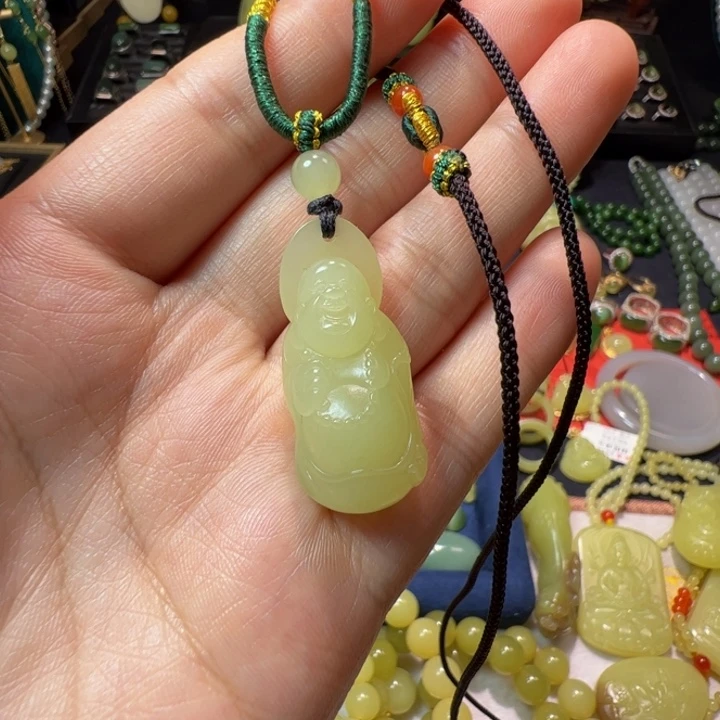 和田玉（黄玉）颈饰未镶嵌