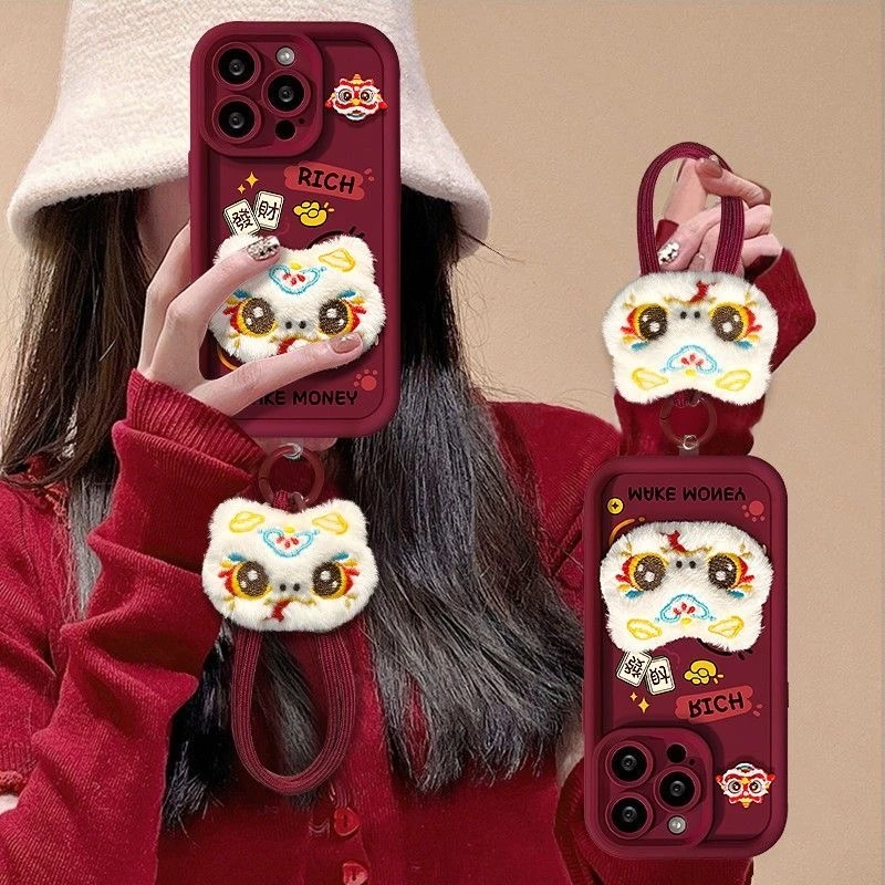 毛绒小蛇公仔适用苹果华为vivo/oppo小米iPhone16天眼阶梯手机壳