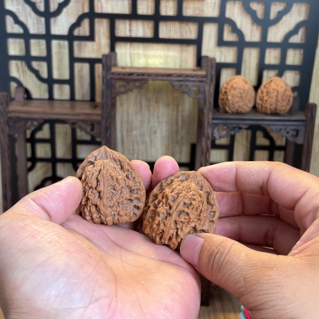 星***河南将石文玩核桃