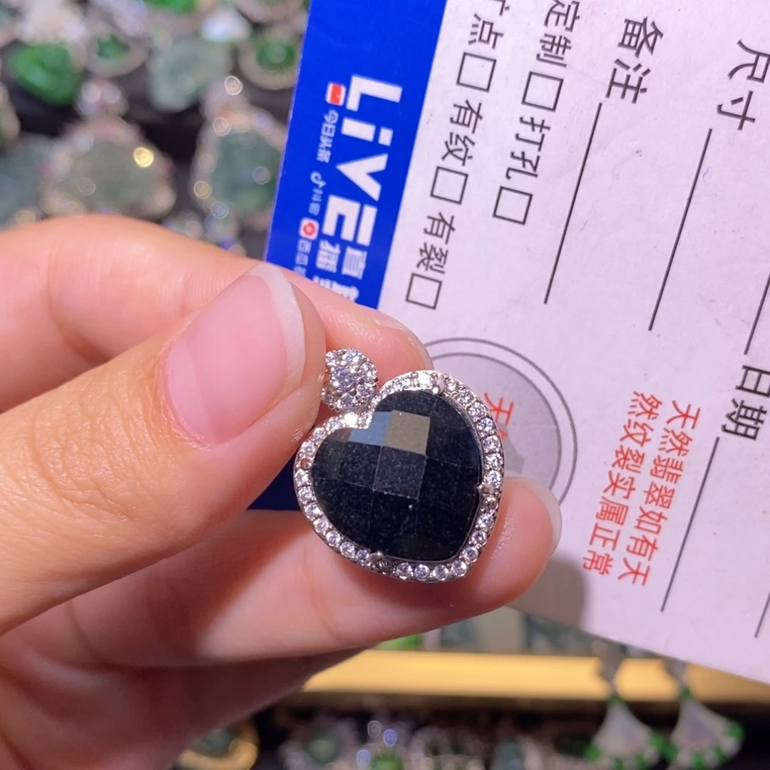 翡翠未镶嵌颈饰天然