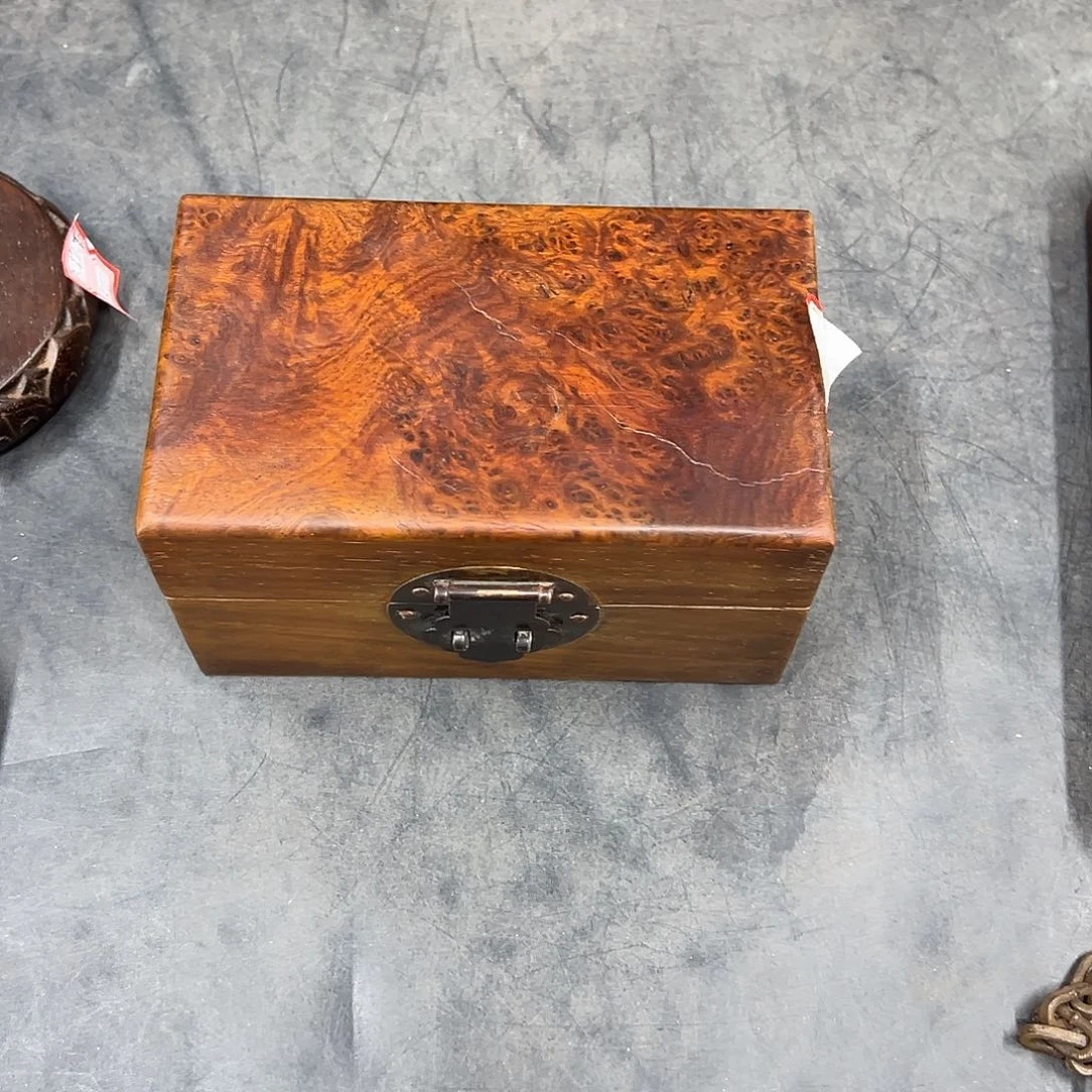 丅***S花梨木影木小盒子