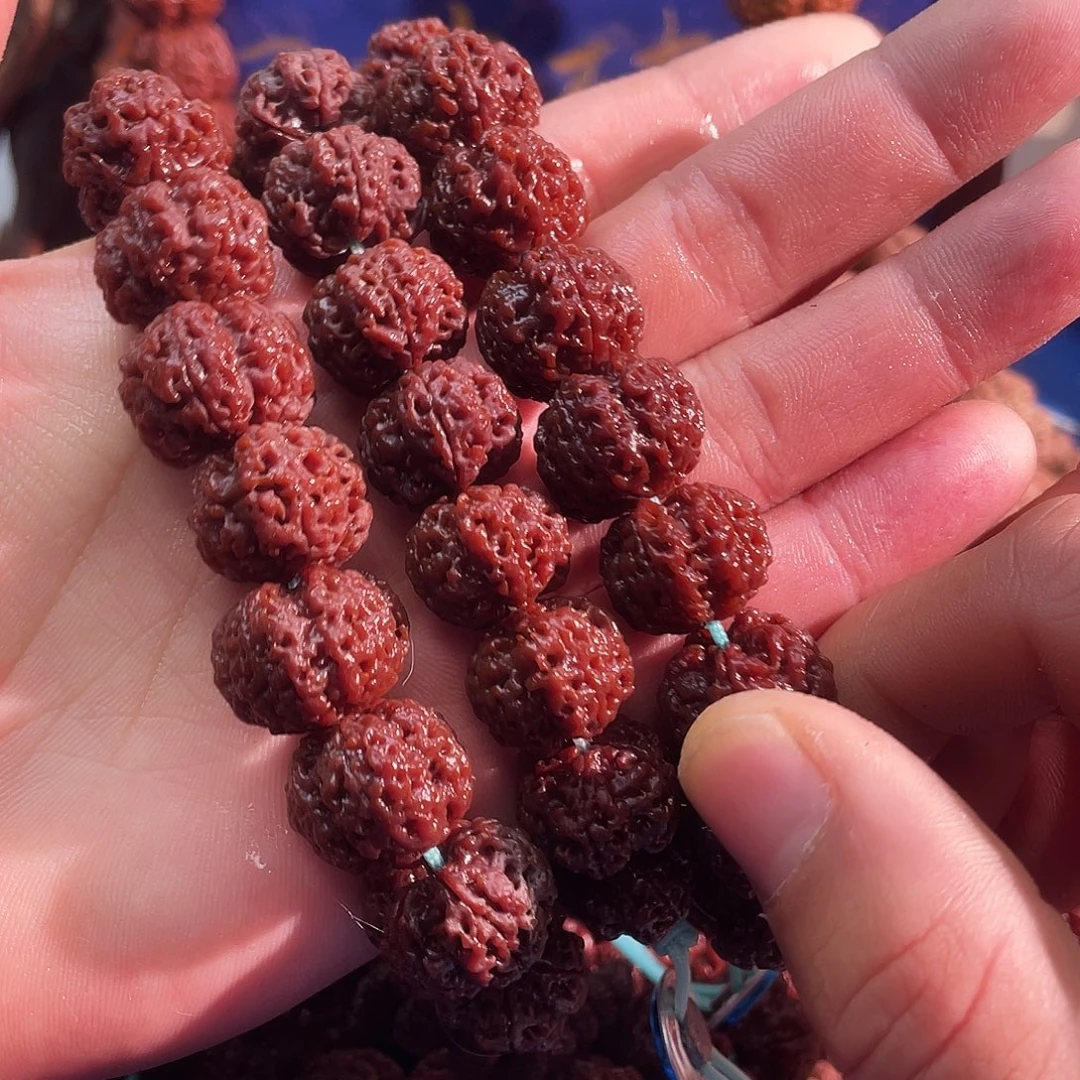 金刚菩提吊坠020---方樽梅花