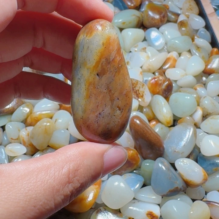 和田玉未镶嵌颈饰33克