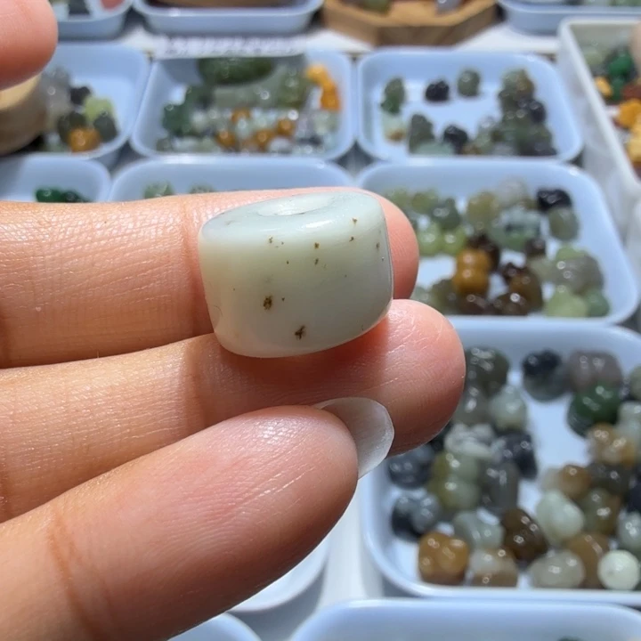 未镶嵌和田玉珠宝半成品