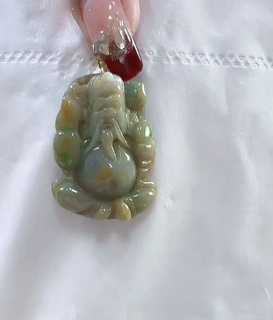 天然翡翠A货孤品吊坠123