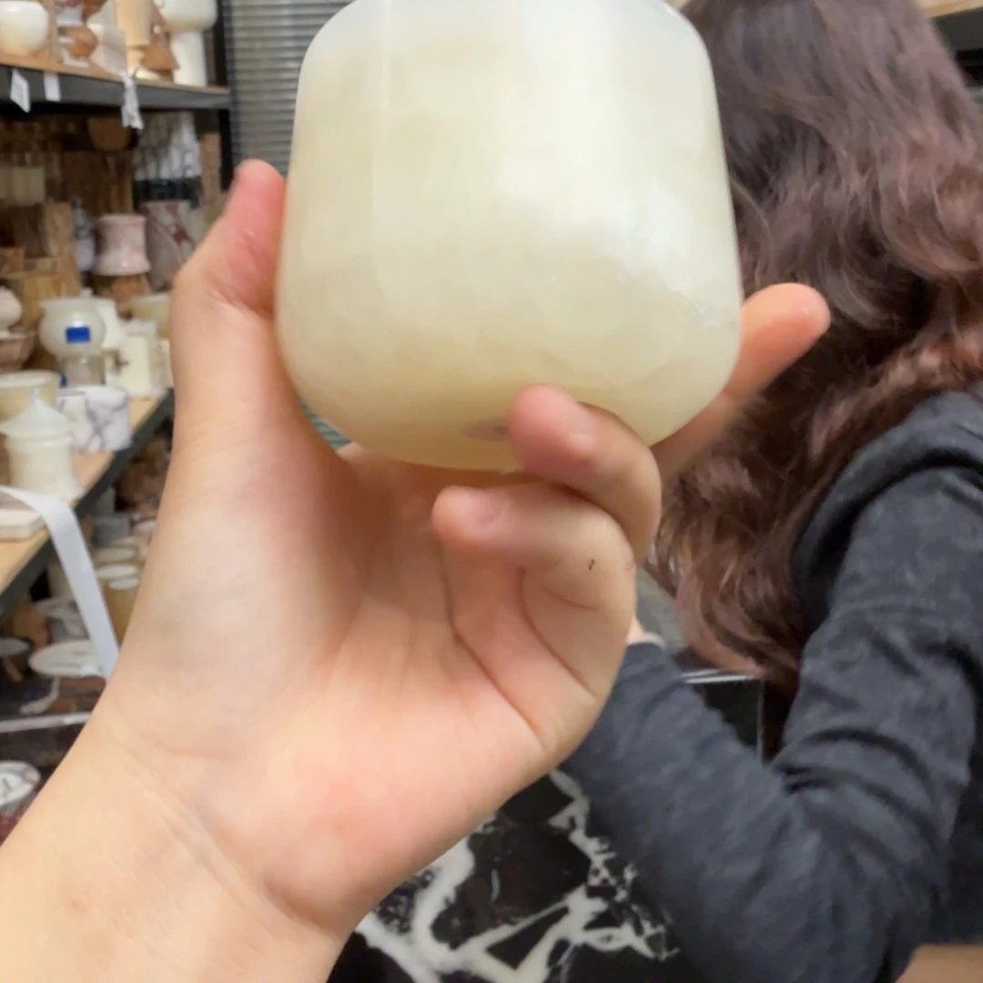 大理石R85。 爱。