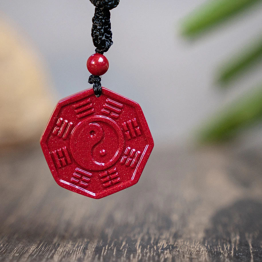 天然辰砂万山原产地工厂直发小红晶八卦吊坠