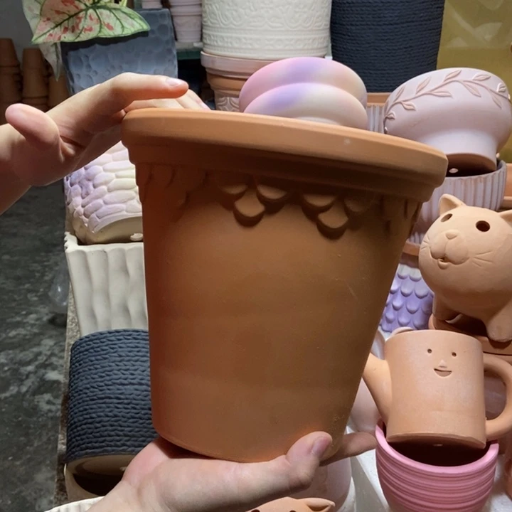 20×19红陶巴洛克（瑕疵 底部磕碰）1个