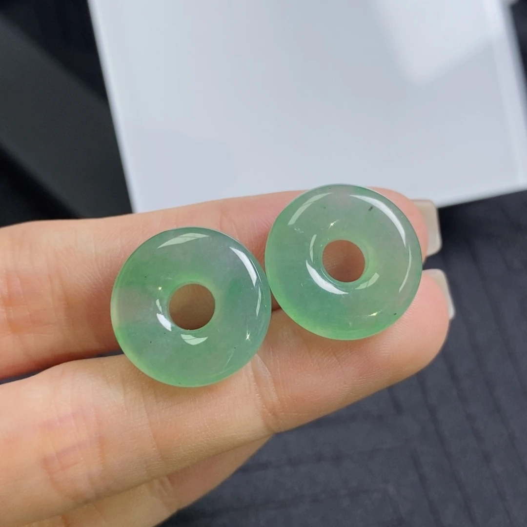 翡翠未镶嵌耳饰甜甜圈