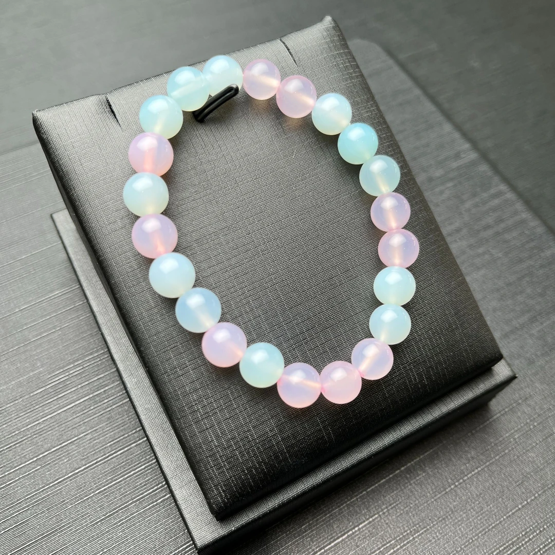 玛瑙手串精美 款式多样化发其一