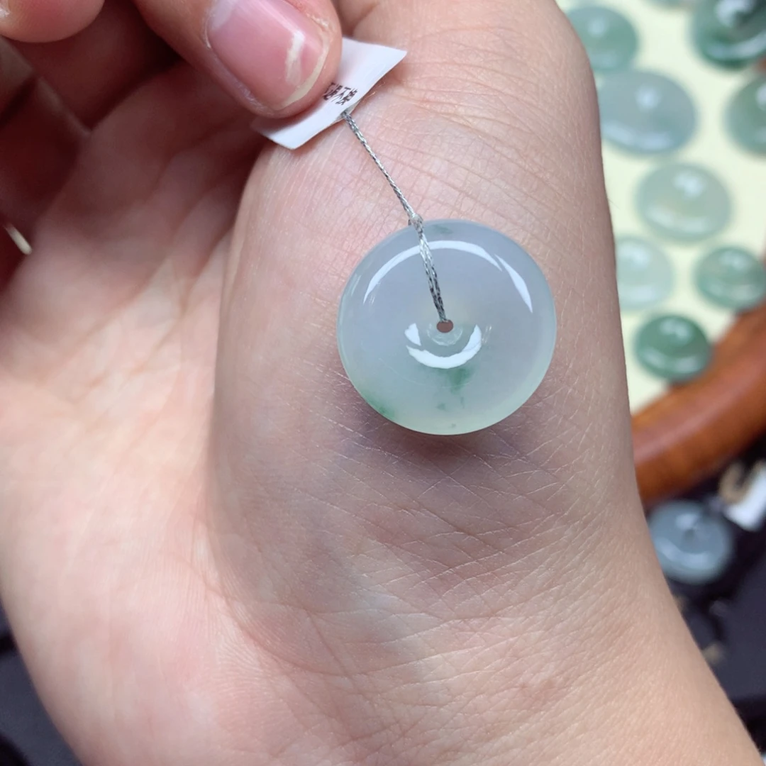 翡翠未镶嵌颈饰吊坠19.5/6mm