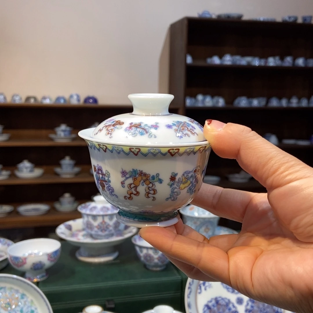 杯w冉月观隐斗彩暗八仙盖碗