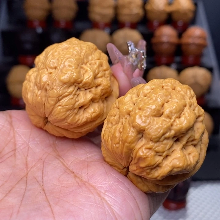 文玩核桃把件帝王蟾69号