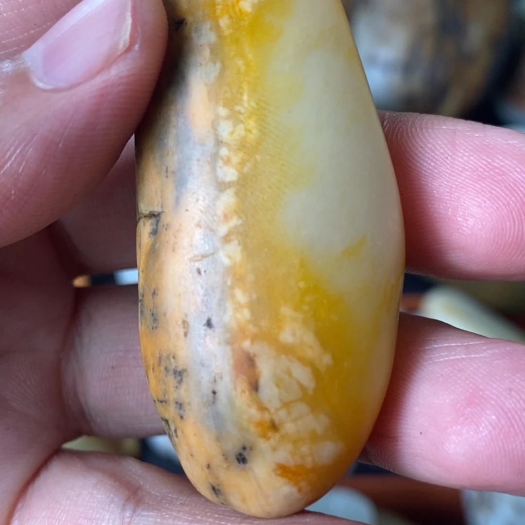 董***情颈饰未镶嵌和田玉（子料）