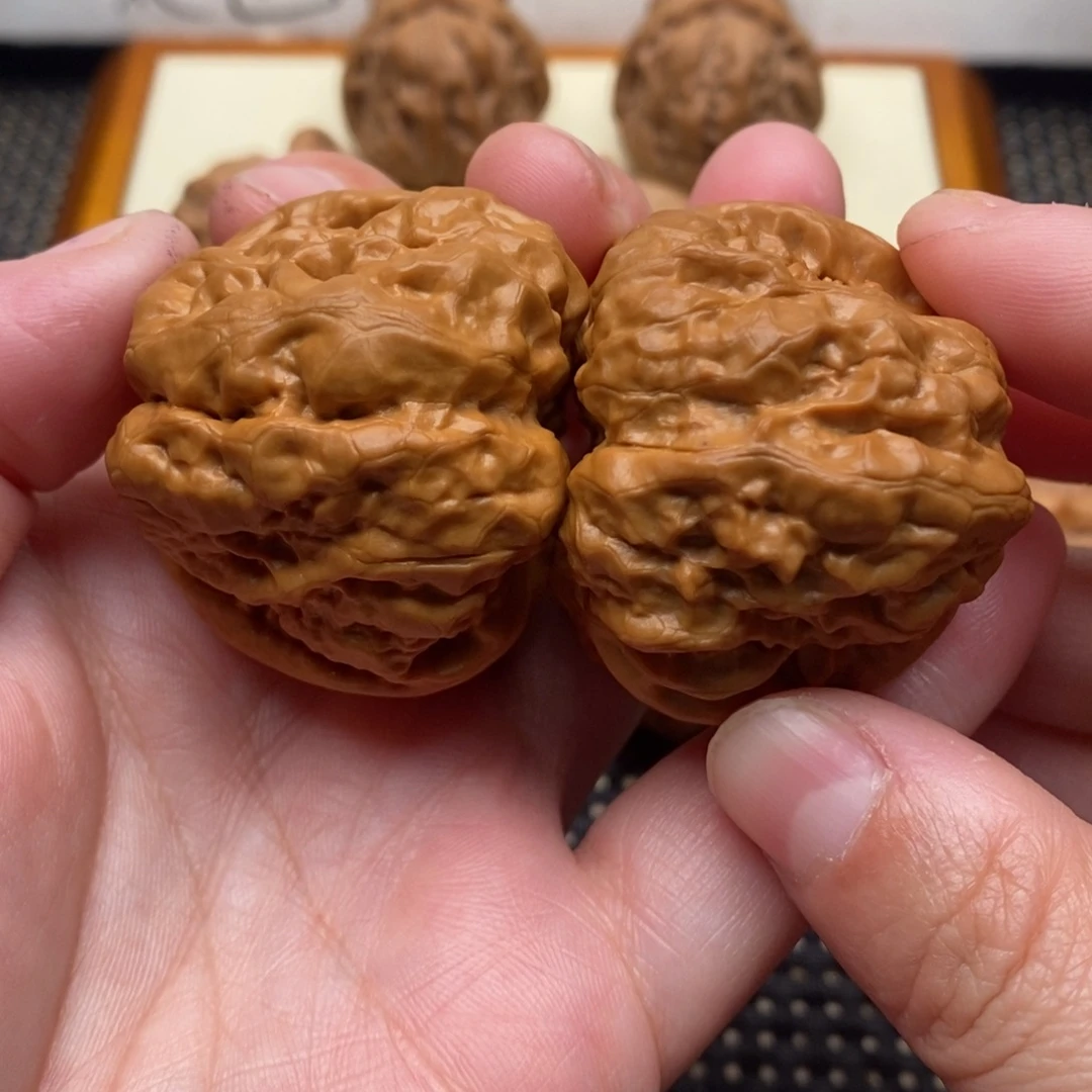 文玩核桃把件边39左右