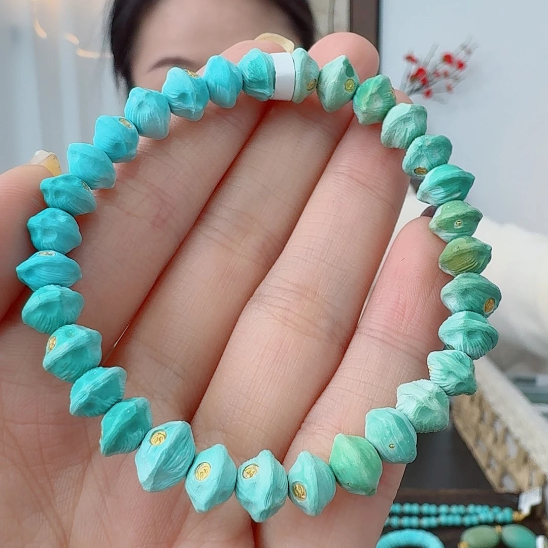 家***俊绿松石未镶嵌珠宝奇石