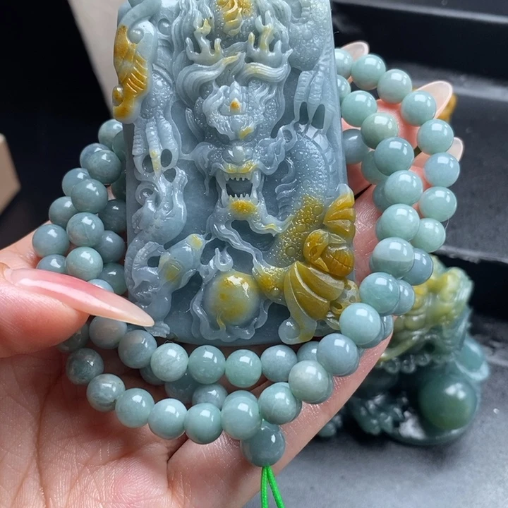 定制翡翠未镶嵌龙牌