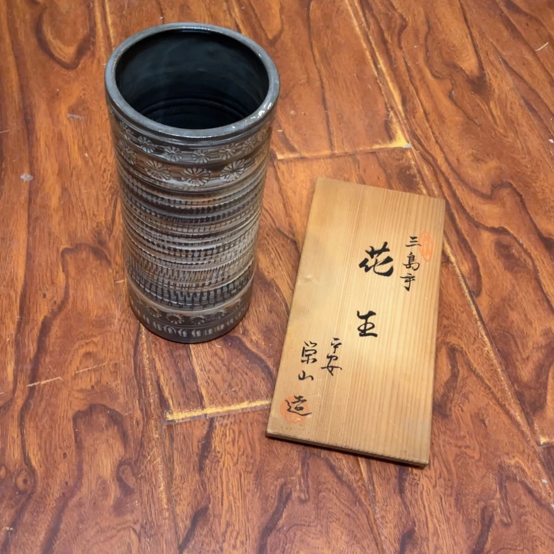 陆**噜工艺美术品工艺美术品