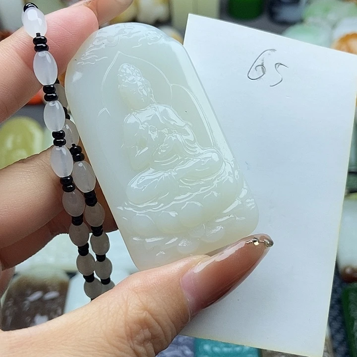 颈饰未镶嵌和田玉