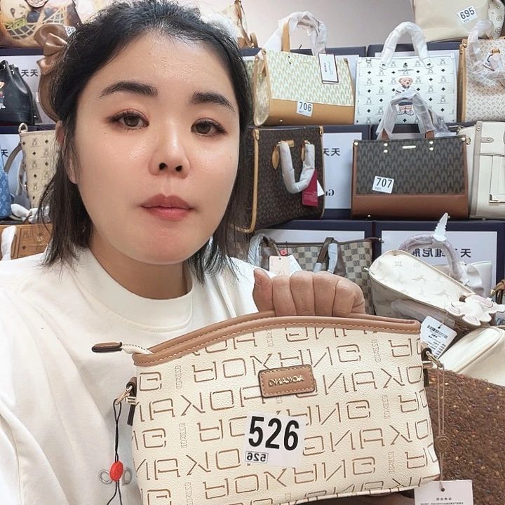 娴***子PVC包包包包包包包包吧