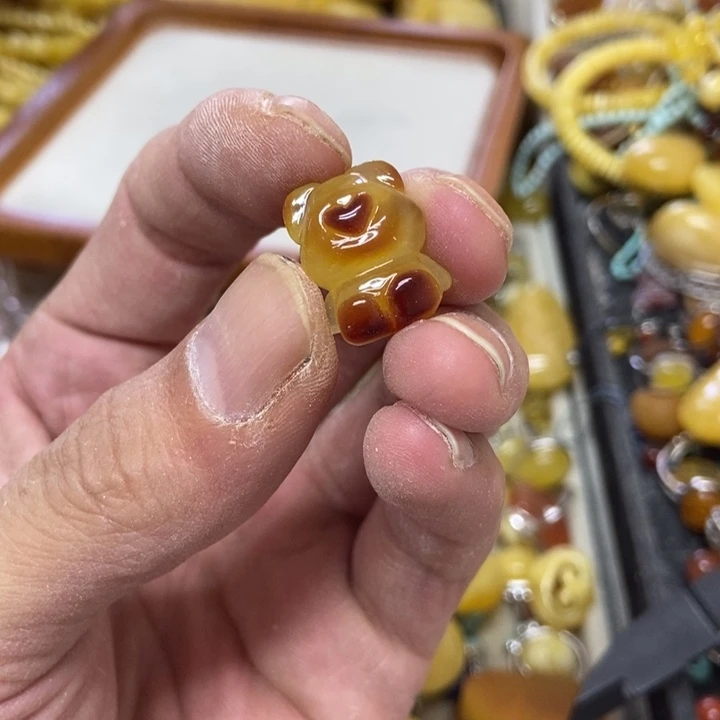 未镶嵌蜜蜡裸石吊坠