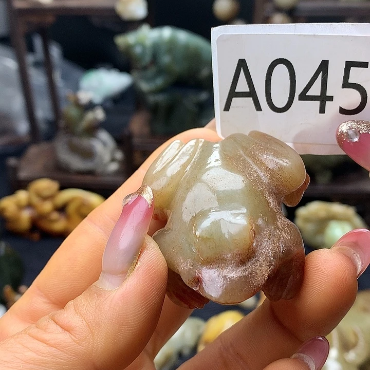 和田玉未镶嵌车挂