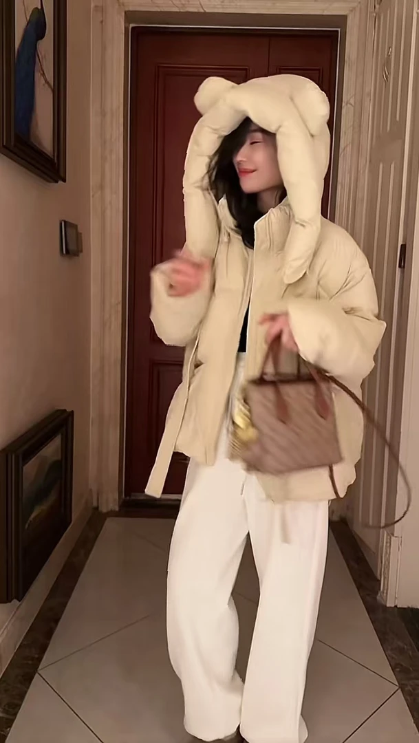 霍梦雪 米奇头大版休闲羽绒服  A 8629