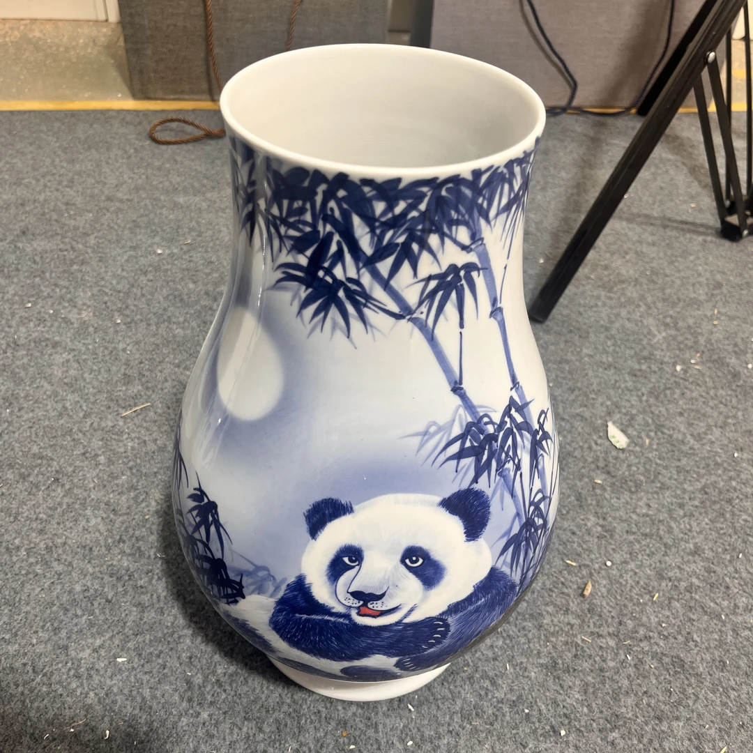 福筒熊猫瓶 景德镇瓷器 现代纯手工工艺品花瓶客厅陶瓷摆件